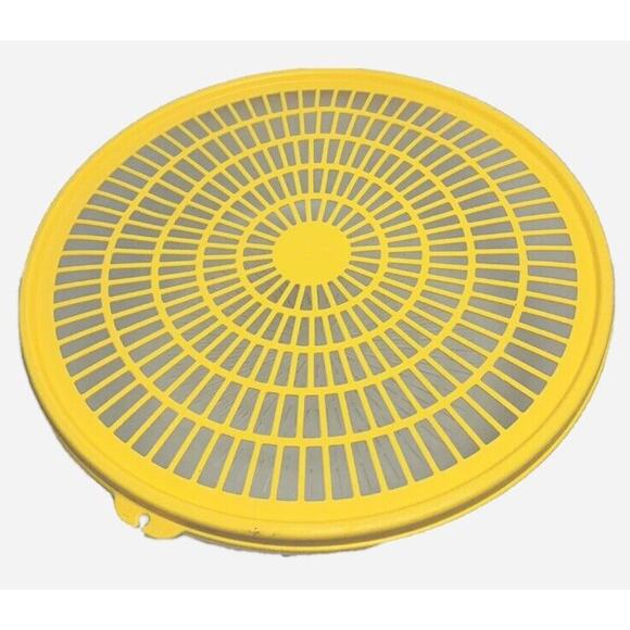 Tupperware Colander Strainer Large Yellow Bowl and Lid Seal Flow Through Vintage - Picture 1 of 4